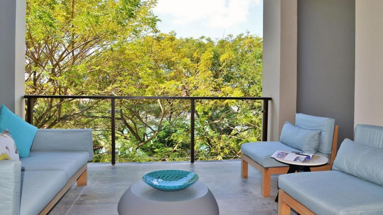 Eden Bleu Hotel Luaran gambar