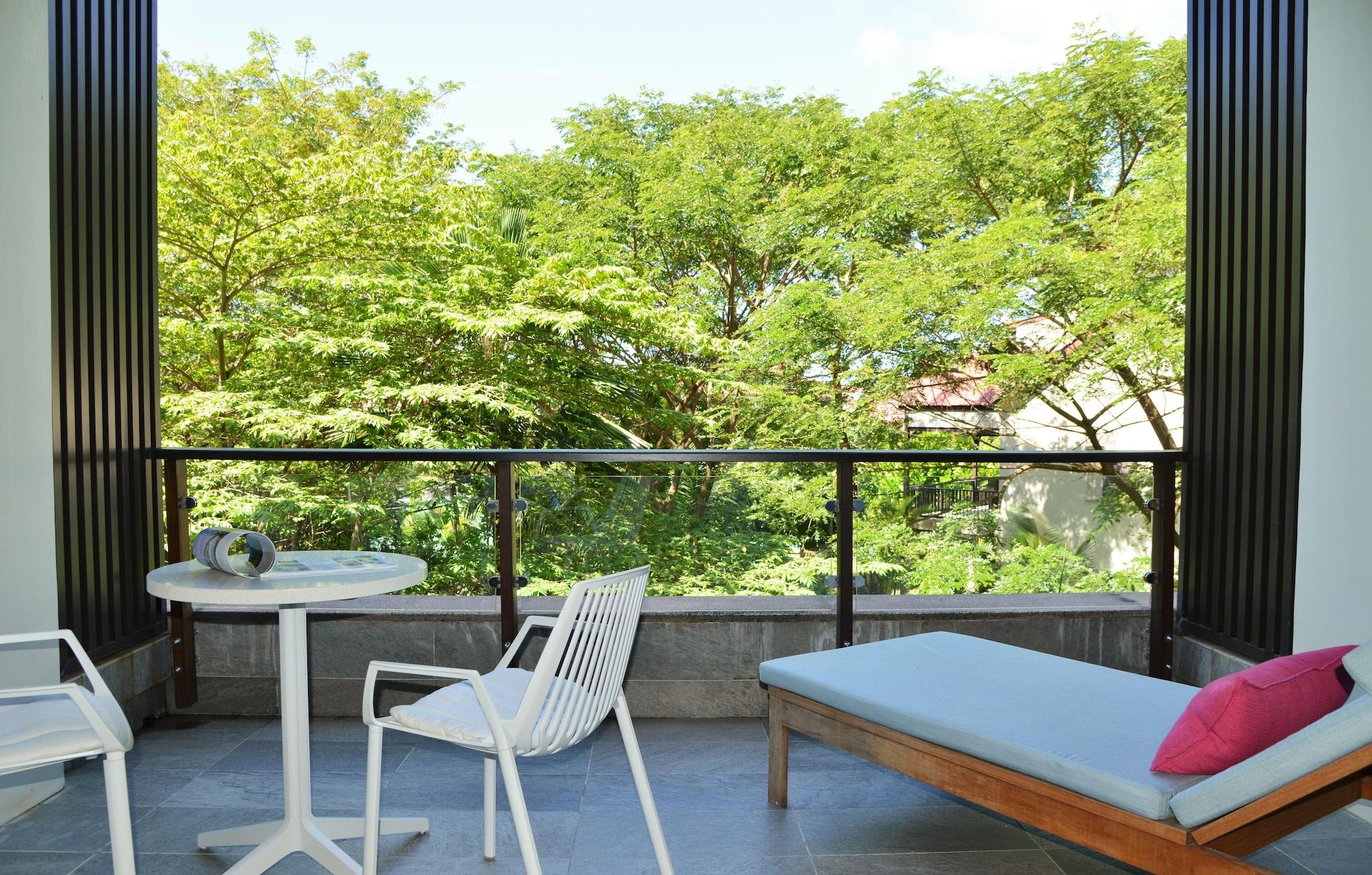 Eden Bleu Hotel Luaran gambar